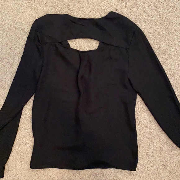 GUESS Blouse - Picture 3 of 4